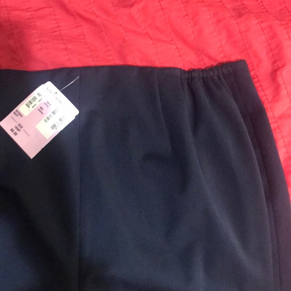 navy Women’s Smooth petite dress pants - Picture 6 of 7